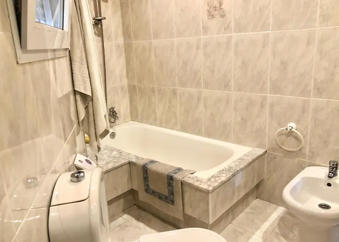 Atico Con Magnifica Terraza En